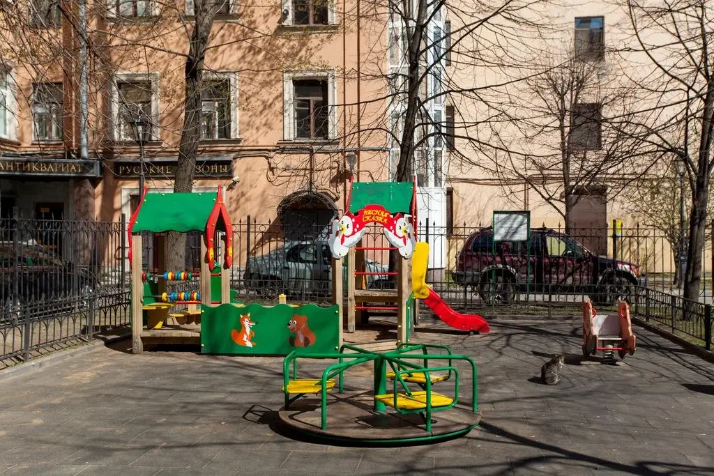 Санкт-Петербург: Меблированные комнаты Литейный 13