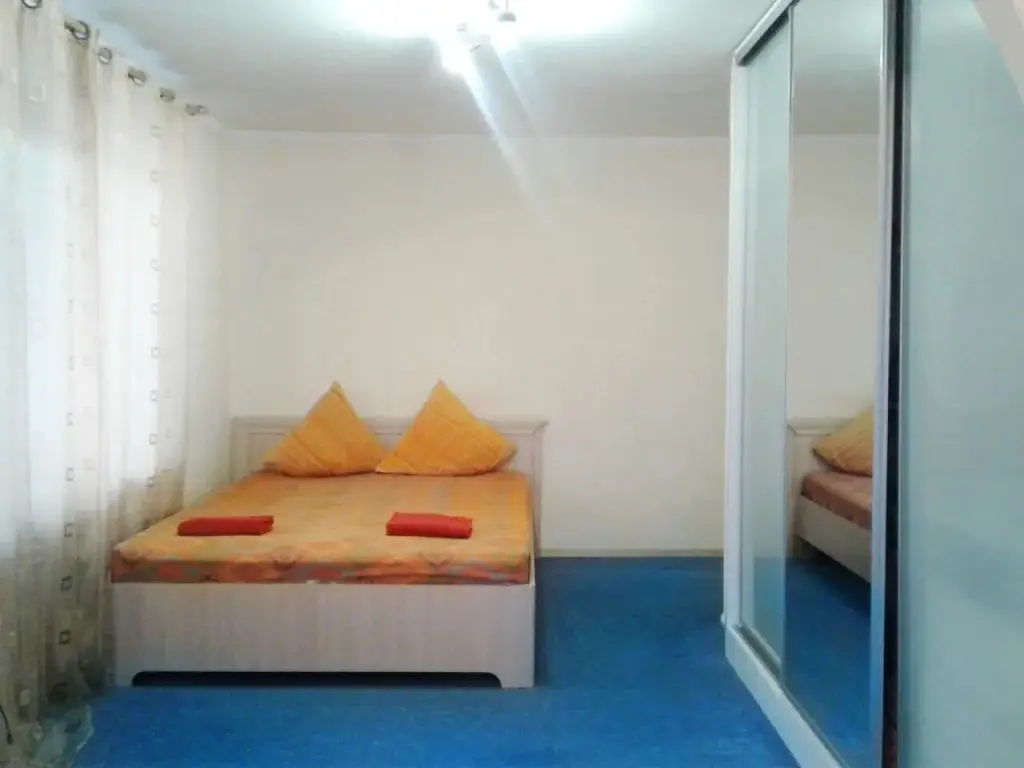 Москва: Metro Oktyabr'Skaya Apartments