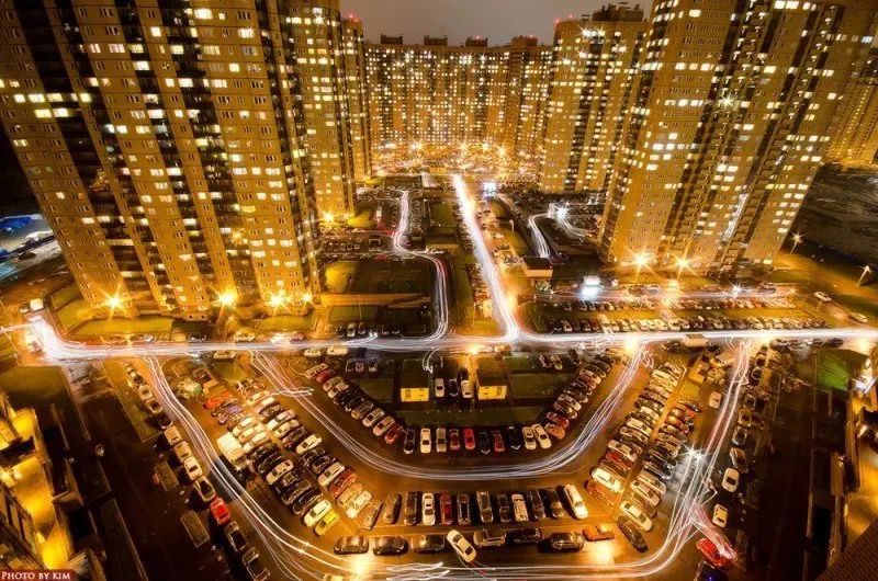 Санкт-Петербург: Metro Parnas Apartments