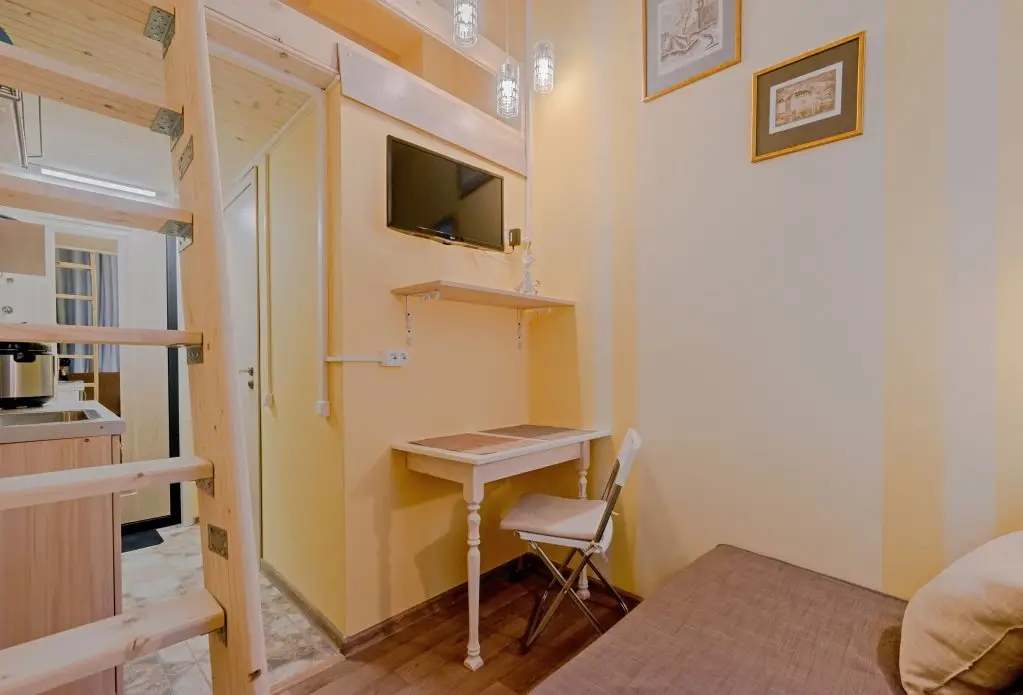 Санкт-Петербург: Na 6 Sovetskoj Yula Apartments