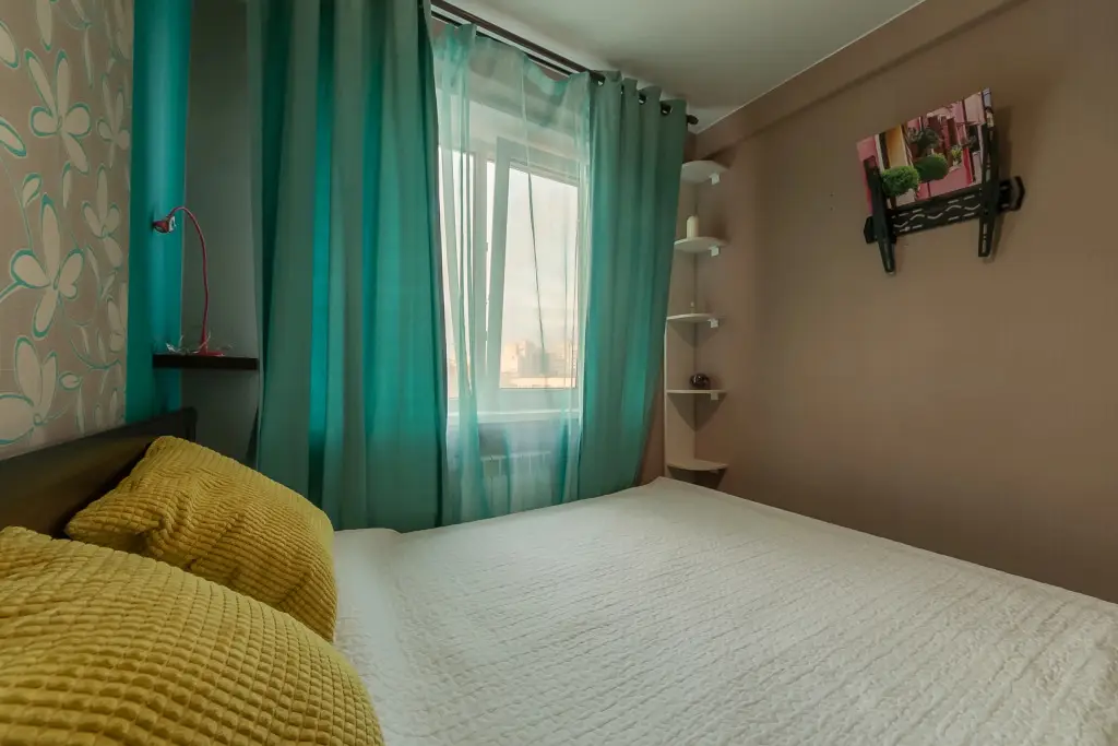 Санкт-Петербург: Na Engelsa Flat