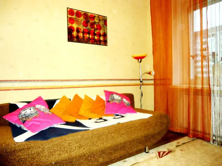 Санкт-Петербург: Na Komendantskom Apartments