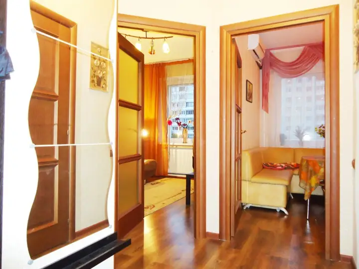 Санкт-Петербург: Na Komendantskom Apartments
