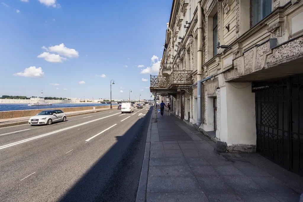 Санкт-Петербург: Апартаменты на набережной Кутузова