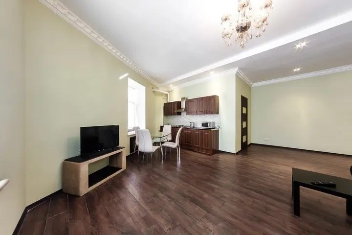 Санкт-Петербург: Na Nevskom 81 Apartments