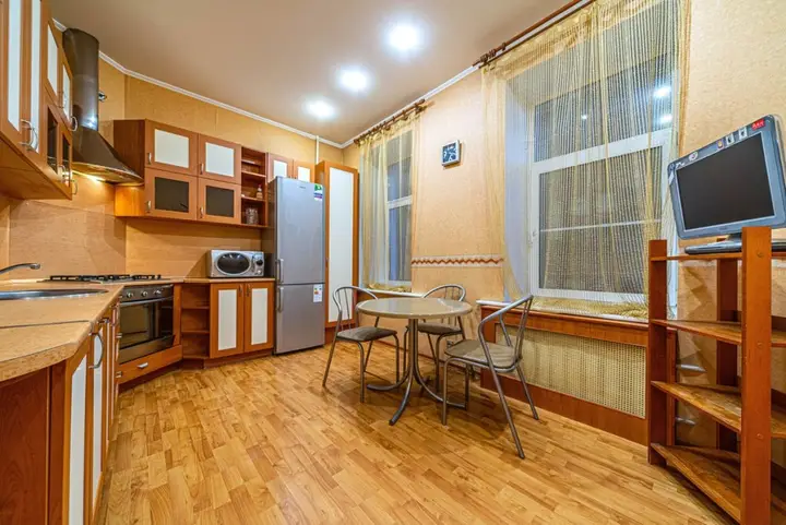 Санкт-Петербург: Апартаменты near Vosstaniya Square