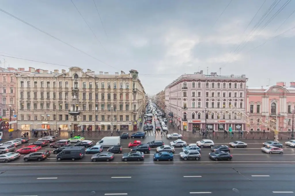 Санкт-Петербург: Меблированные комнаты Невский Кристалл