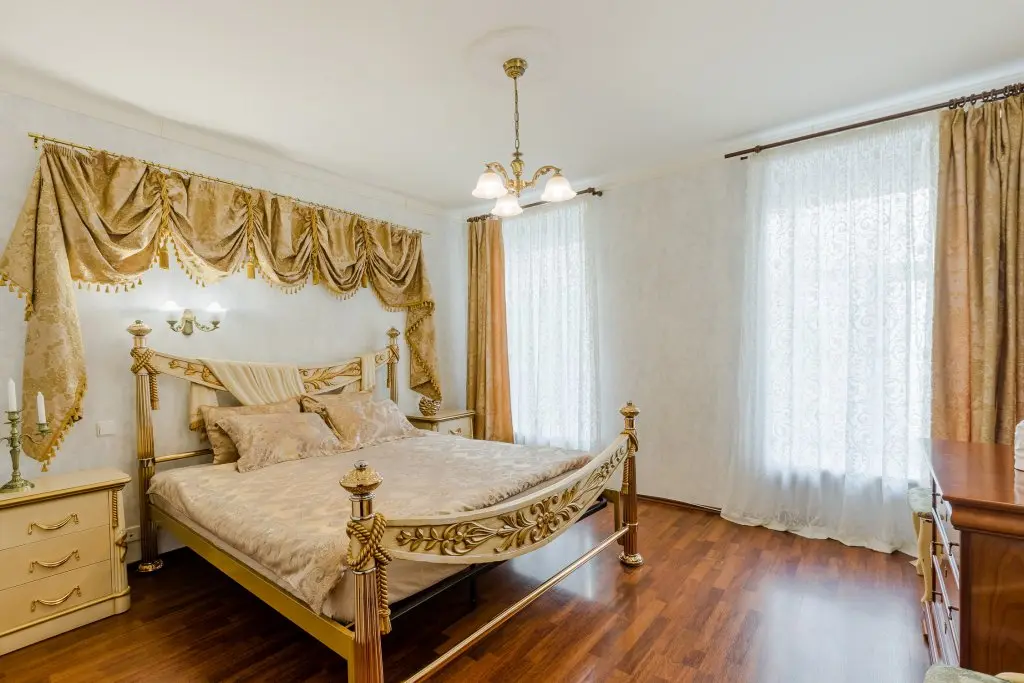 Санкт-Петербург: Апартаменты Nevsky 45 3 bedrooms & 2 bathrooms 8 persons