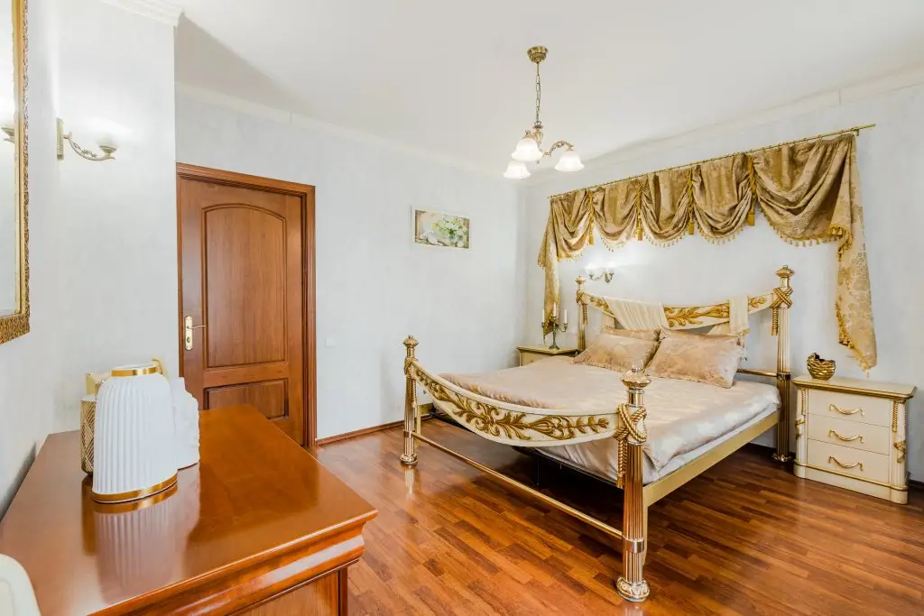 Санкт-Петербург: Апартаменты Nevsky 45 3 bedrooms & 2 bathrooms 8 persons