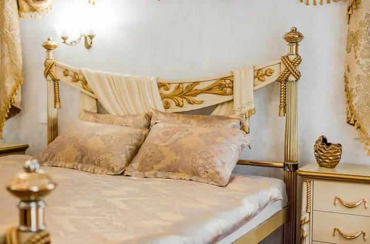 Санкт-Петербург: Апартаменты Nevsky 45 3 bedrooms & 2 bathrooms 8 persons