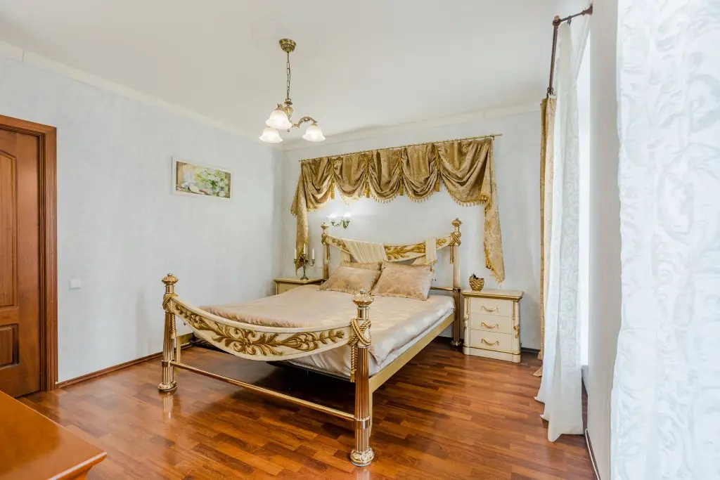 Санкт-Петербург: Апартаменты Nevsky 45 3 bedrooms & 2 bathrooms 8 persons