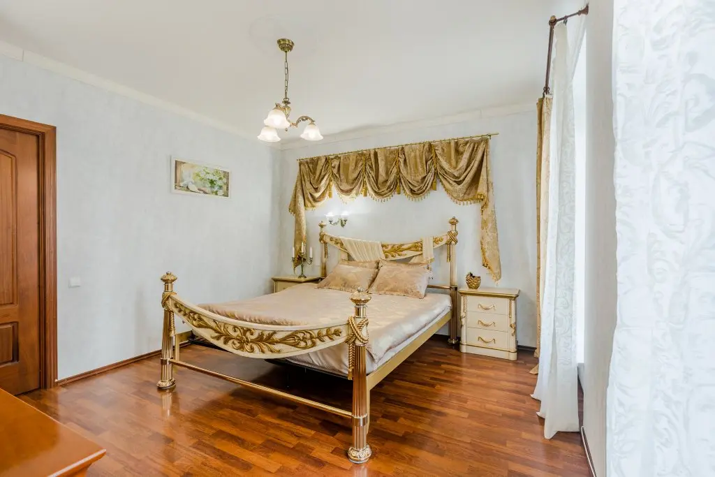 Санкт-Петербург: Апартаменты Nevsky 45 3 bedrooms & 2 bathrooms 8 persons