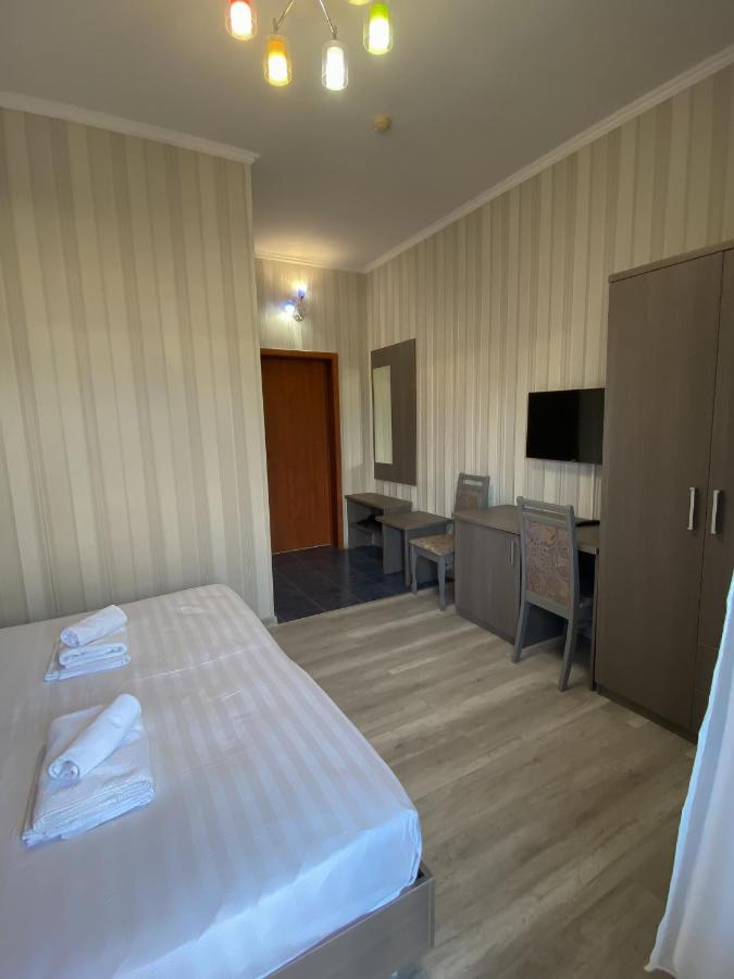 Адлер: HOTEL РУСЬ TAVRICHESKAY