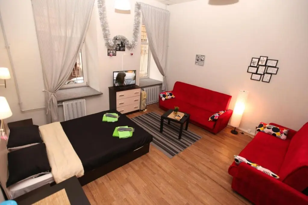 Санкт-Петербург: Okna Guest House