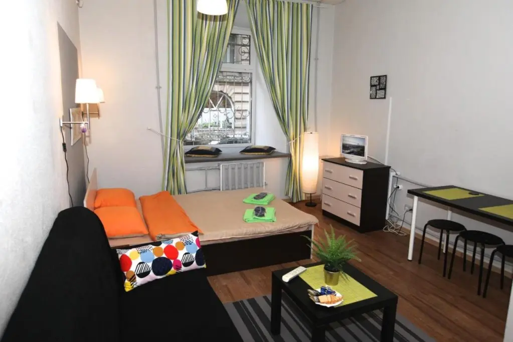 Санкт-Петербург: Okna Guest House