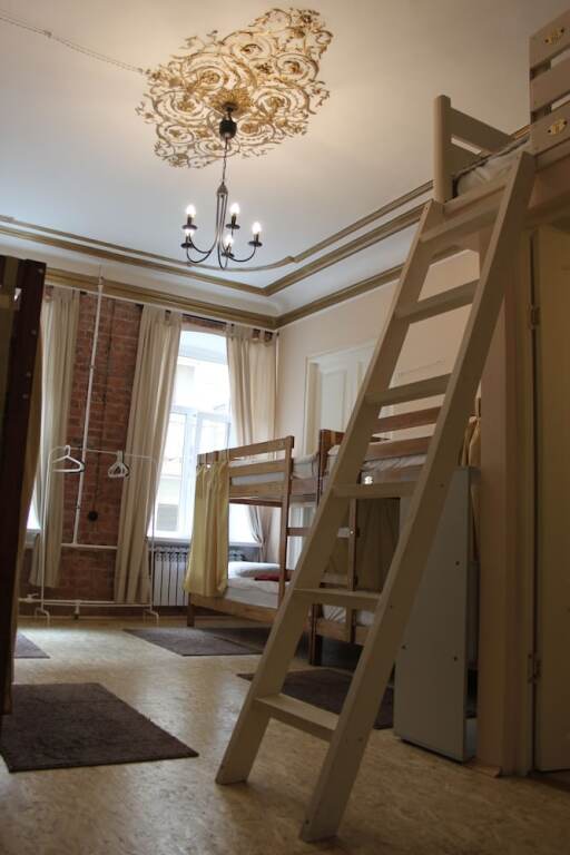 Санкт-Петербург: Guest House