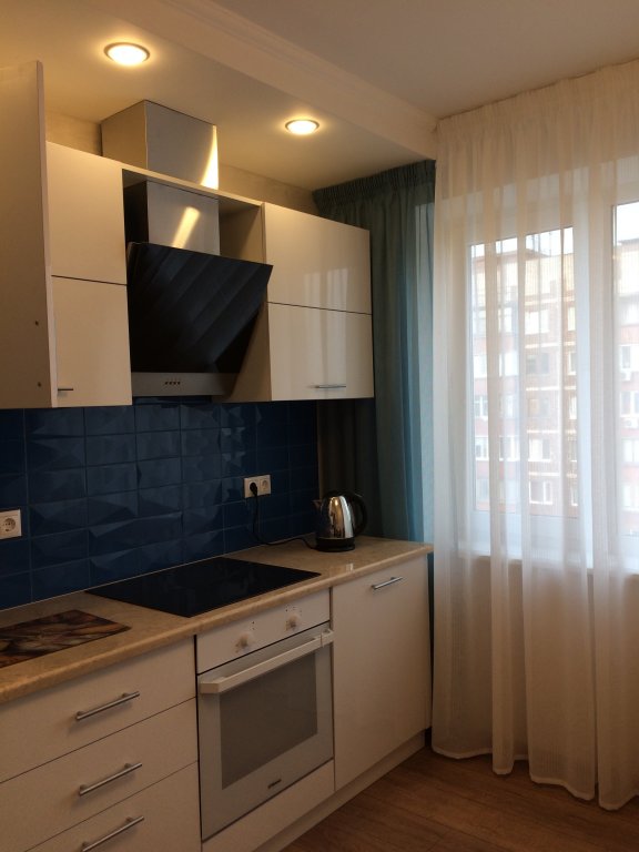 Жуковский: Ploshad' Gromova Apartments