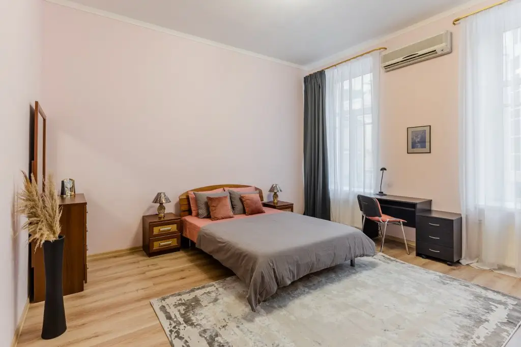Санкт-Петербург: Апартаменты Nevsky 90 - 3 bedrooms & 2 bathrooms 10 persons