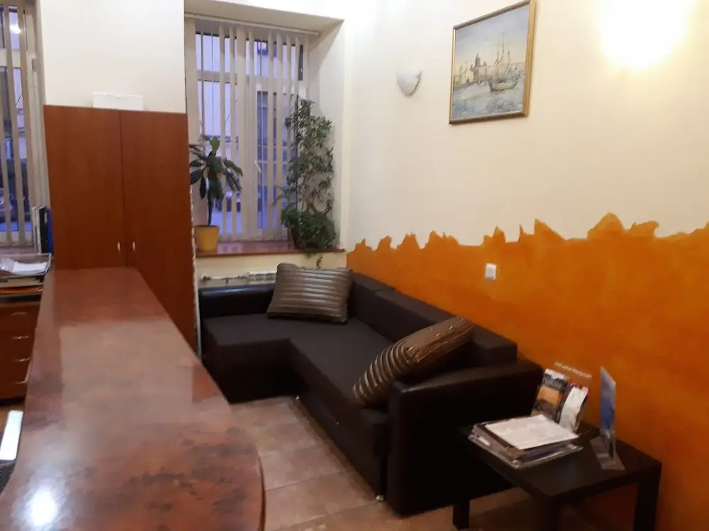 Санкт-Петербург: RazIezzhaya Str 42 Nikita