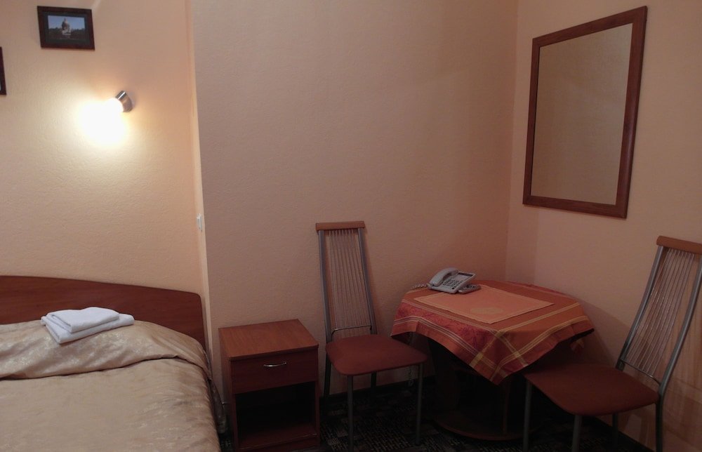 Санкт-Петербург: RazIezzhaya Str 42 Nikita
