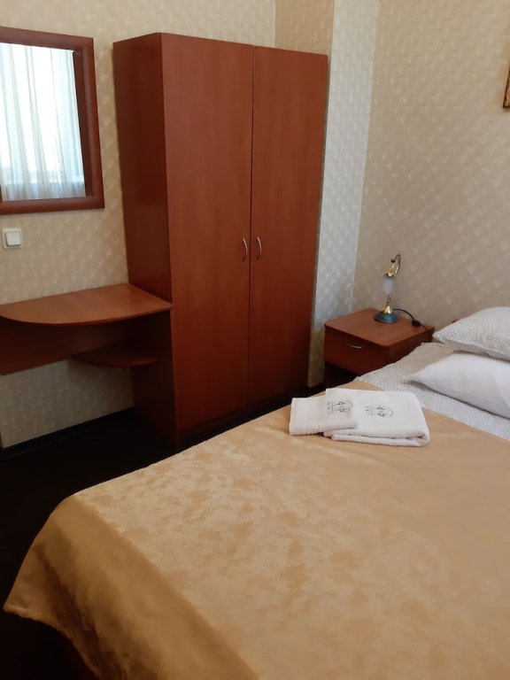 Санкт-Петербург: RazIezzhaya Str 42 Nikita