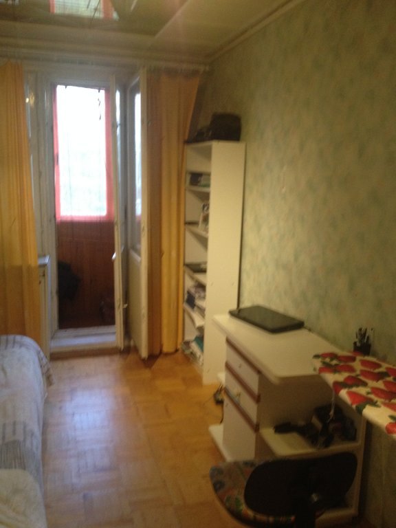 Санкт-Петербург: Room on Kamyshovay Apartments