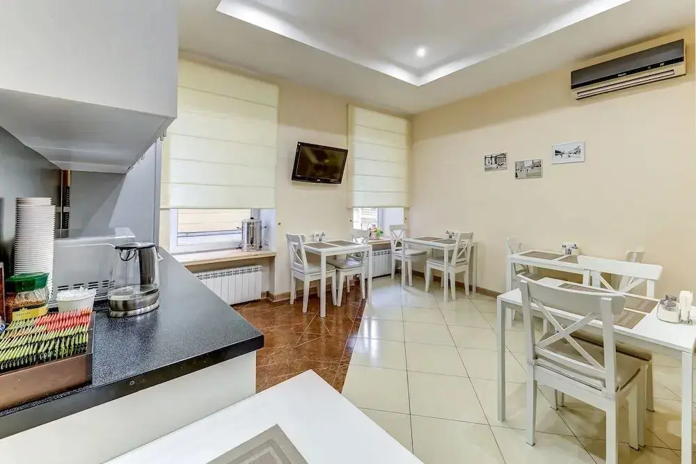Санкт-Петербург: Roomp Moskovskij Vokzal Minihotel
