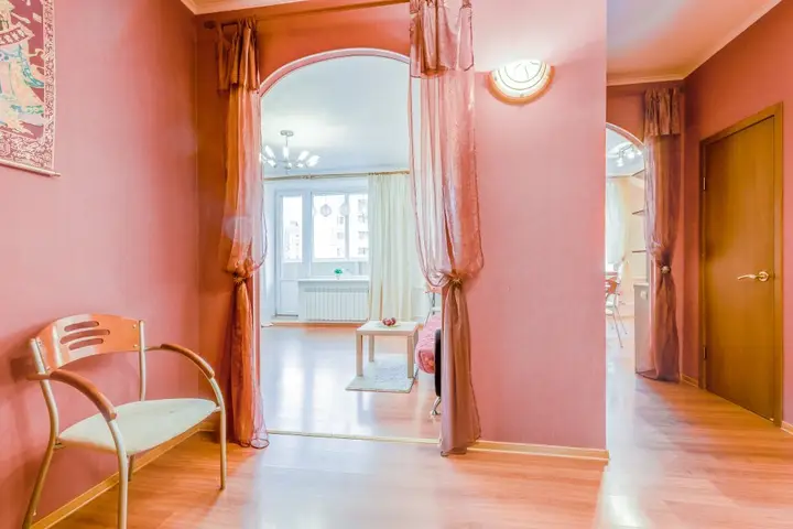 Санкт-Петербург: S Dzhakuzi U Metro Apartments