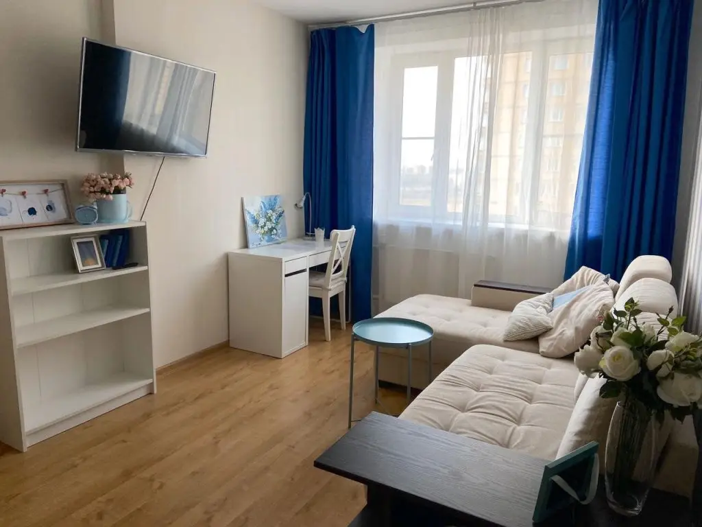 Санкт-Петербург: Апартаменты с Loft-балконом у метро Парнас