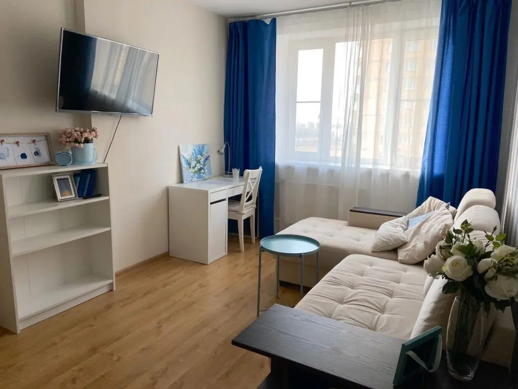 Санкт-Петербург: Апартаменты с Loft-балконом у метро Парнас