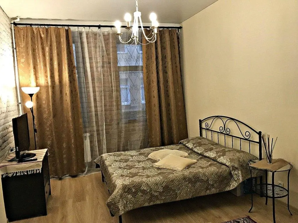 Санкт-Петербург: Spbmannia Griboedova Channel 110 Apartment