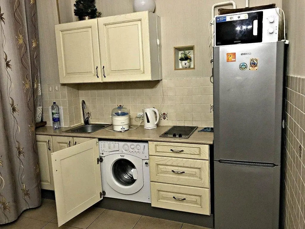 Санкт-Петербург: Spbmannia Griboedova Channel 110 Apartment