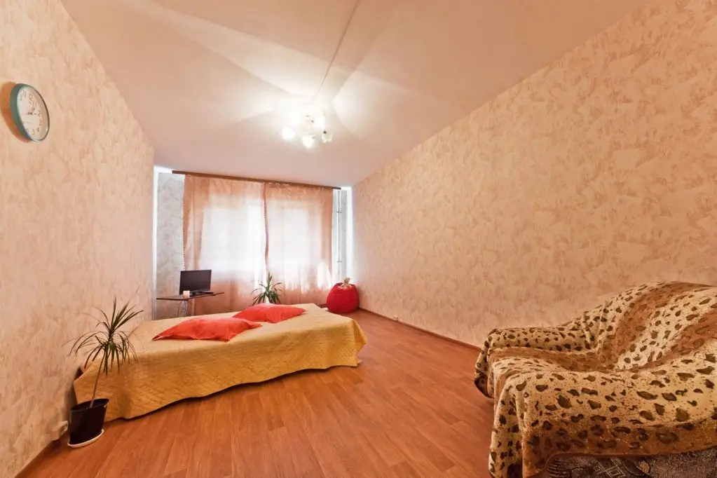 Санкт-Петербург: Spb-Nasutki Apartaments On Enthusiasts