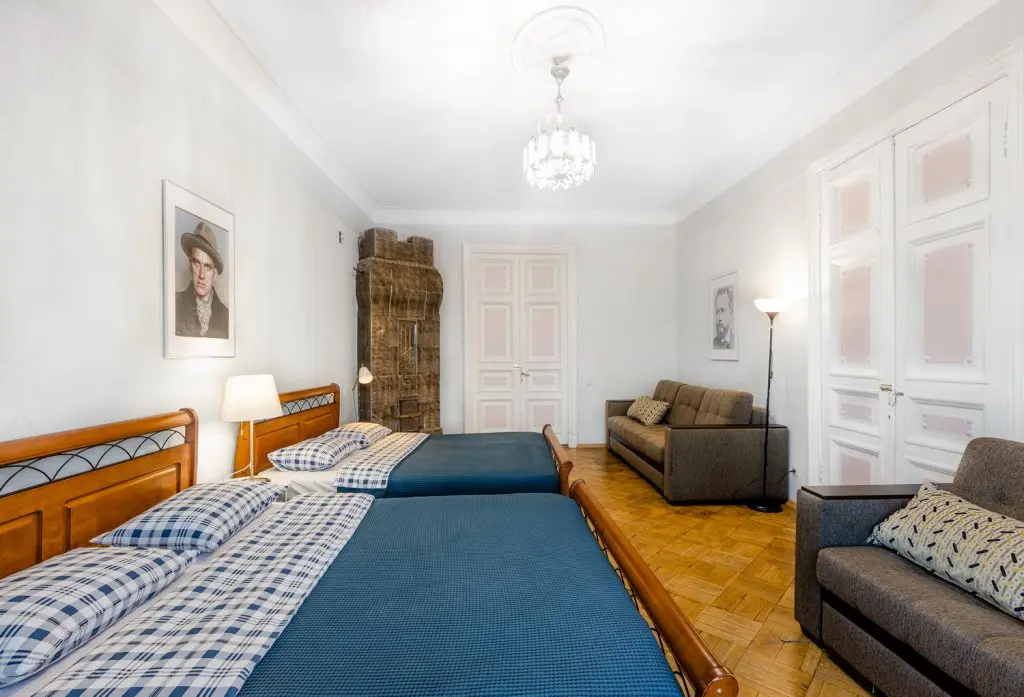 Санкт-Петербург: Апартаменты SpbStay на Кирочной 6