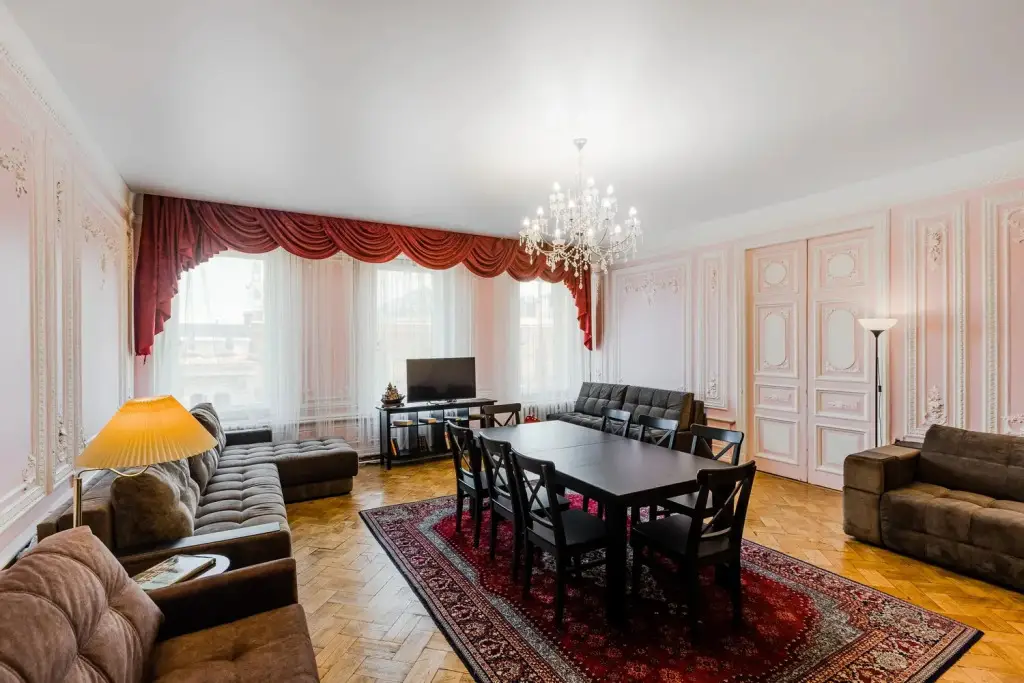 Санкт-Петербург: Апартаменты SpbStay на Кирочной 6
