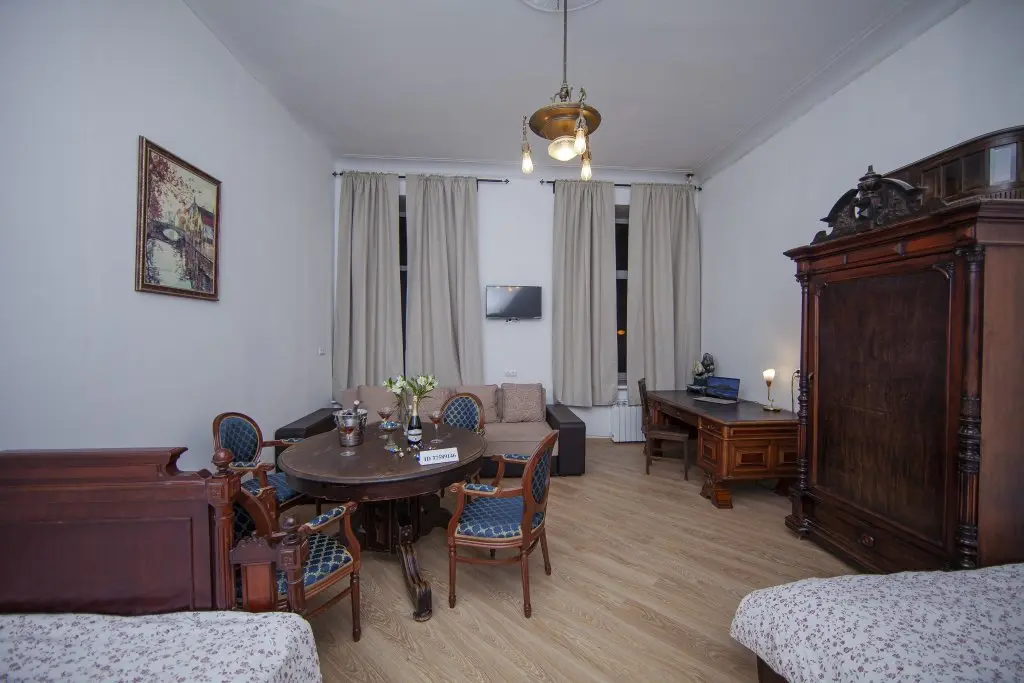 Санкт-Петербург: Апартаменты St Isaak 4BR Apartment