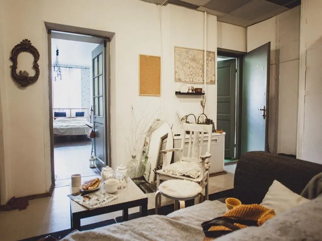 Санкт-Петербург: Tabouret Rooms na Mayakovskogo 17
