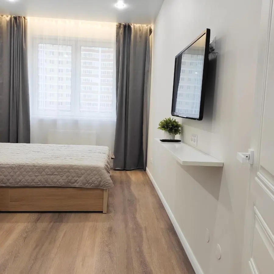 Краснодар: Apartment on Zhigulenko 13/2