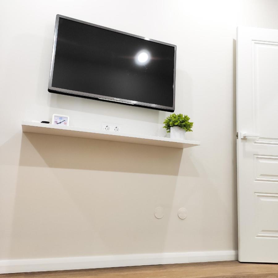 Краснодар: Apartment on Zhigulenko 13/2