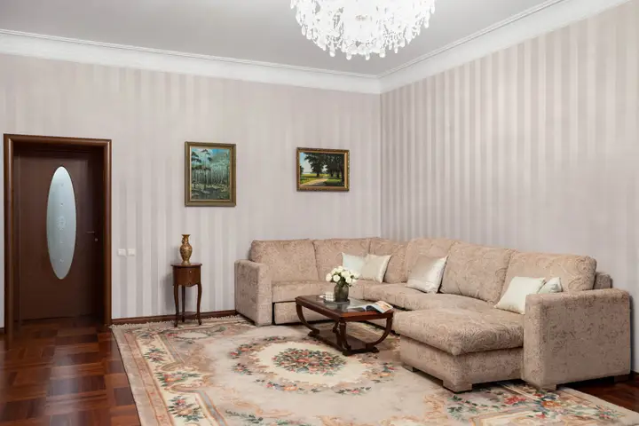 Санкт-Петербург: Апартаменты MyhomeYourhome на Большом проспекте Петроградской стороны 79