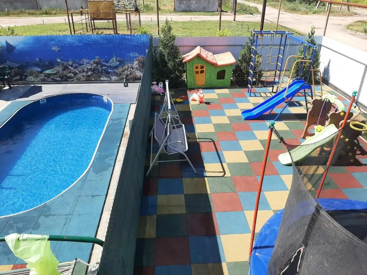 Должанская: Holiday home on Chapaieva 121
