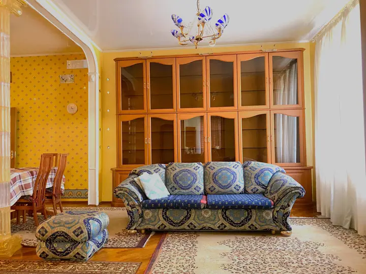 Москва: U Patriarshikh Prudov Lodging Houses