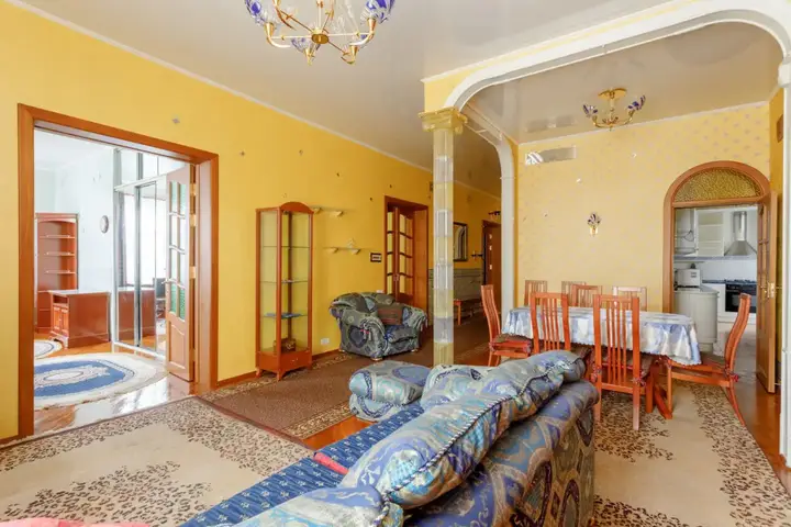 Москва: U Patriarshikh Prudov Lodging Houses