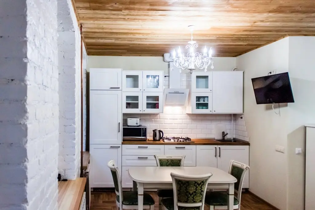 Санкт-Петербург: Uyutnaya Studiya Ryadom S Metro Petrogradskaya Apartments