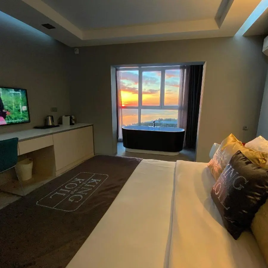 Якорная Щель: Residence Sky