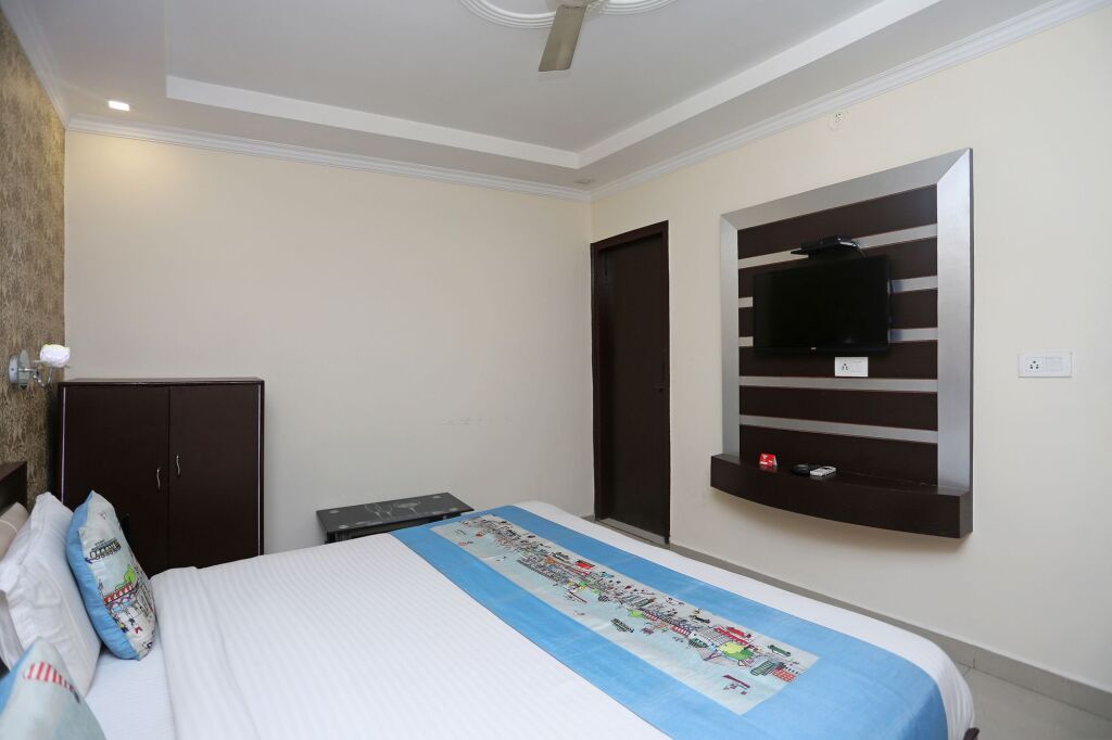 Агра: Hotel Raj Paradise by OYO Rooms
