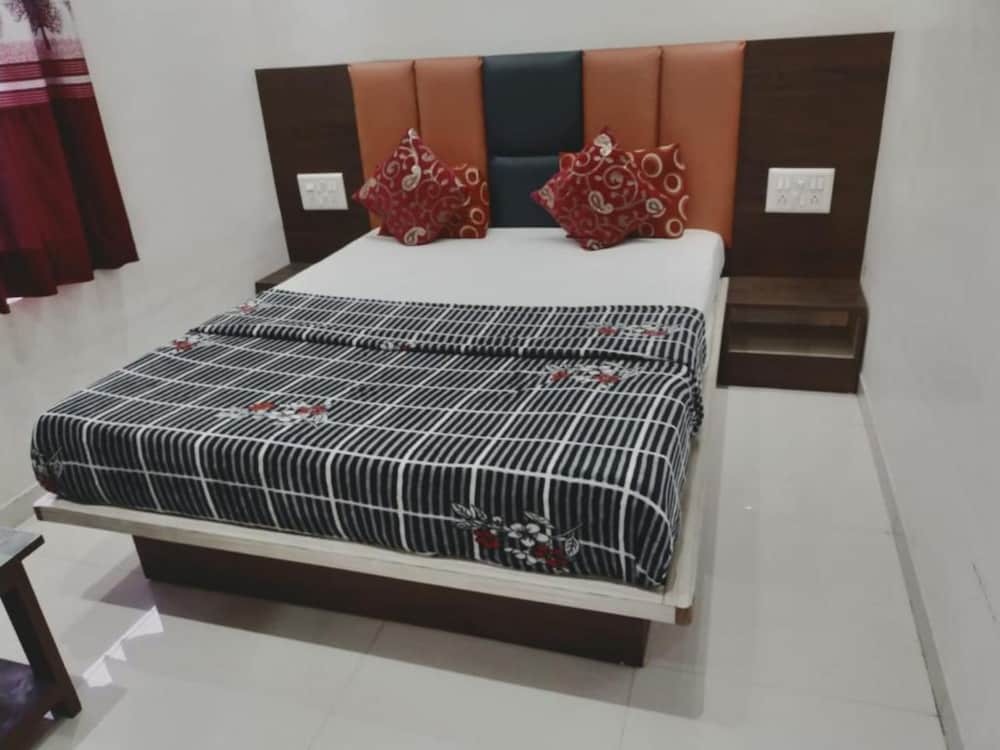 Ахмедабад: Goroomgo Sanskar Guest House Ahmedabad