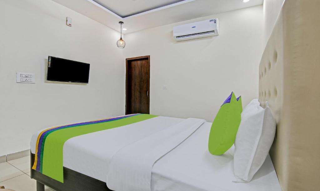 Чандигарх: Treebo Royal Empire Adarsh Nagar, Chandigarh