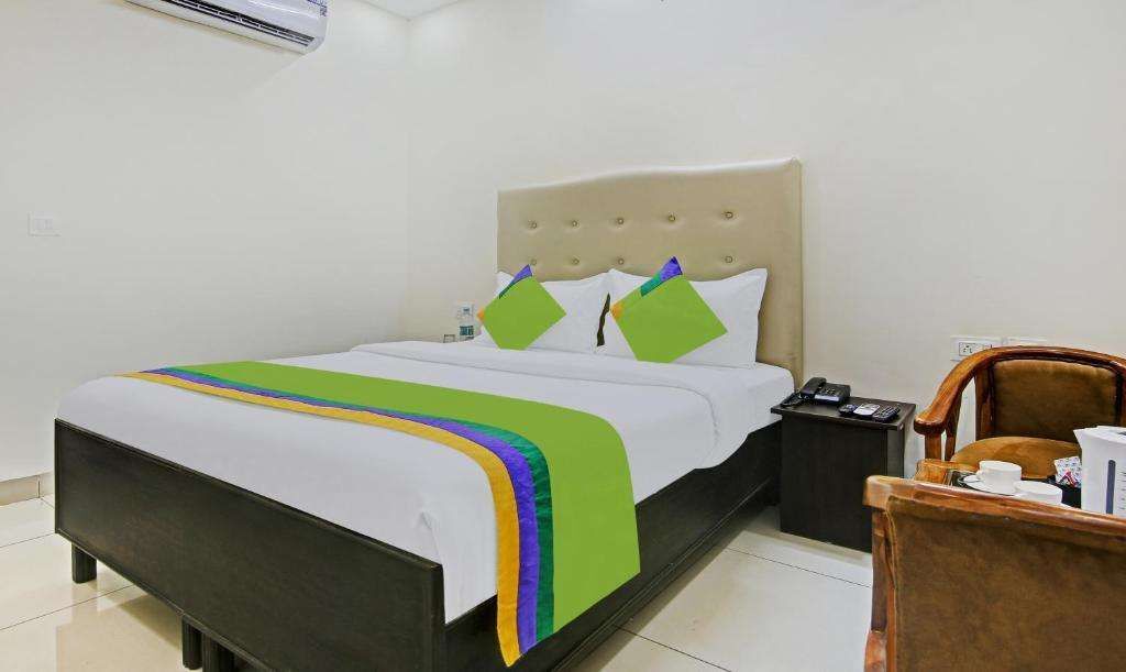 Чандигарх: Treebo Royal Empire Adarsh Nagar, Chandigarh