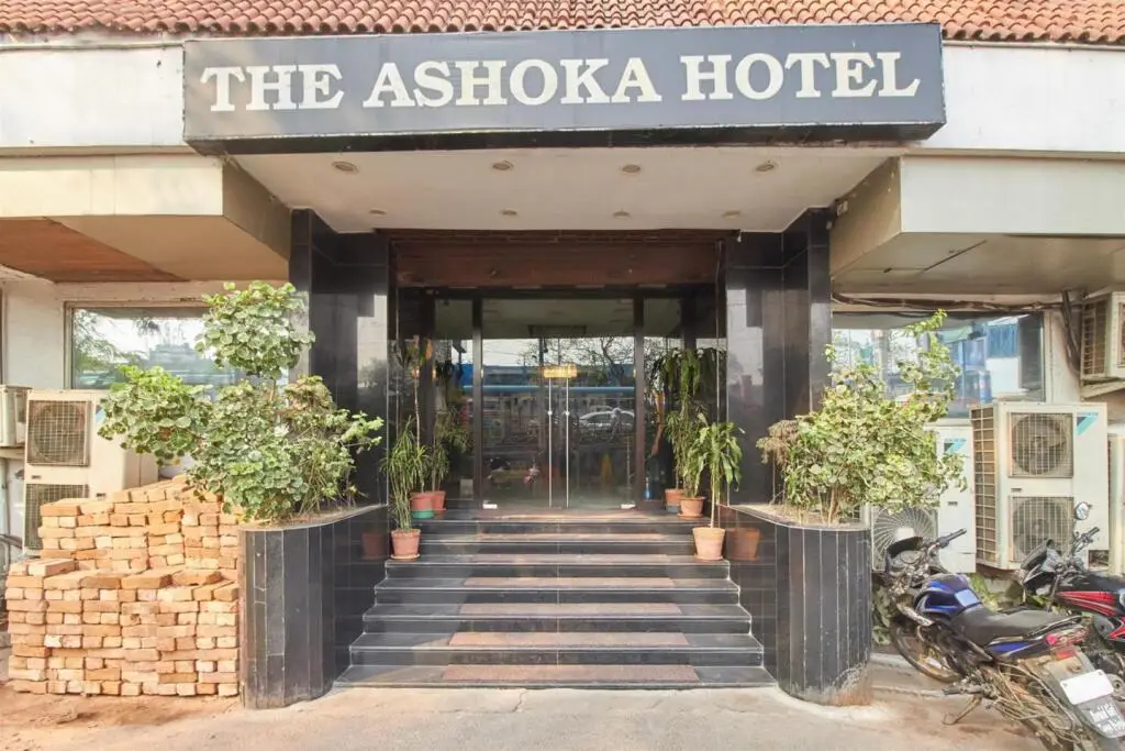The Ashoka Hotel — фото 1
